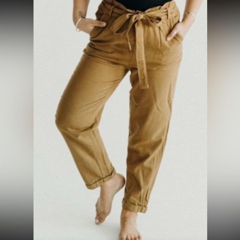 CJLA Carly Jean Reid Paperbag Pants XS NWOT